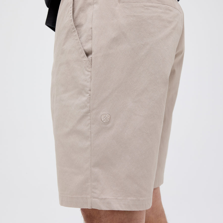 Compound Chino Short With FreshTek™