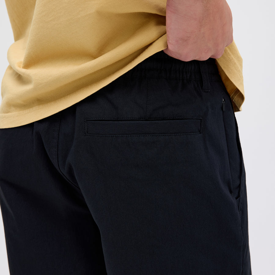 Compound Chino Short With FreshTek™