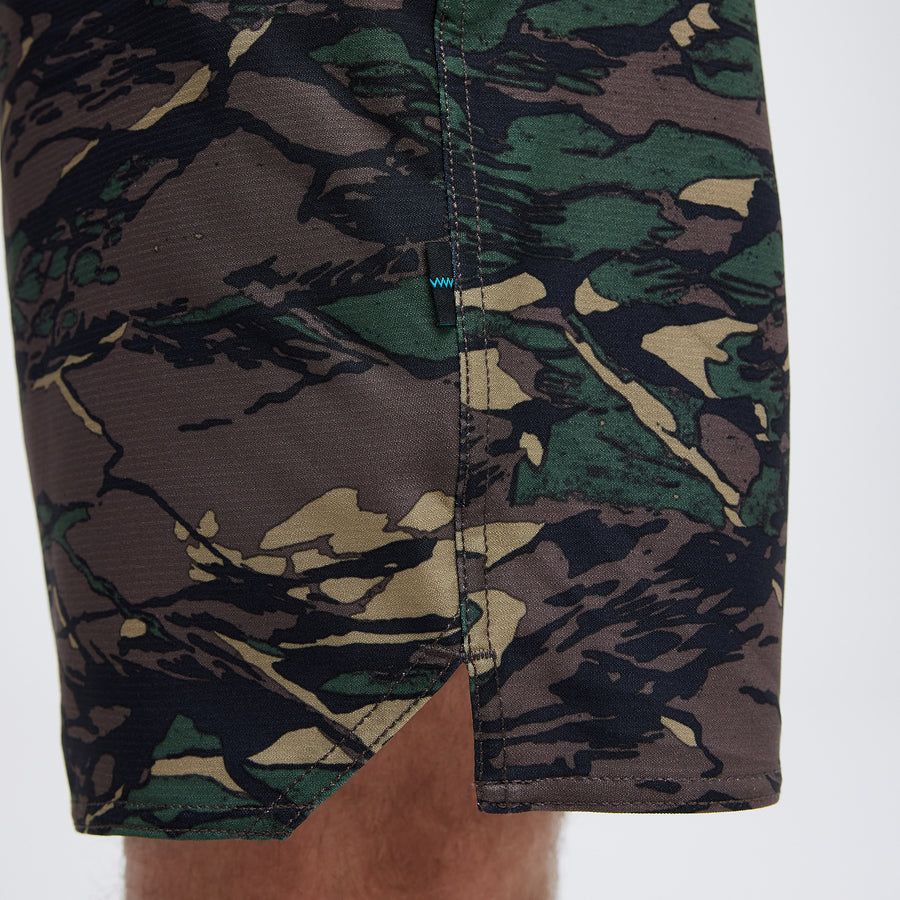 FreshTek™ Complex Mens Short 7"